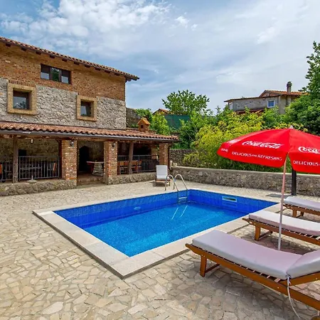 Cozy In With Outdoor Swimming Pool Ičići
