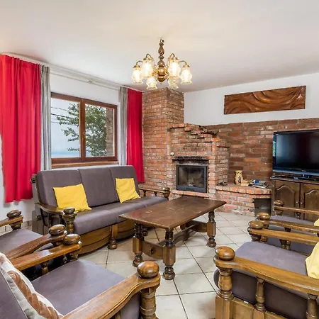 Cozy In With Outdoor Swimming Pool Vakantiehuis *